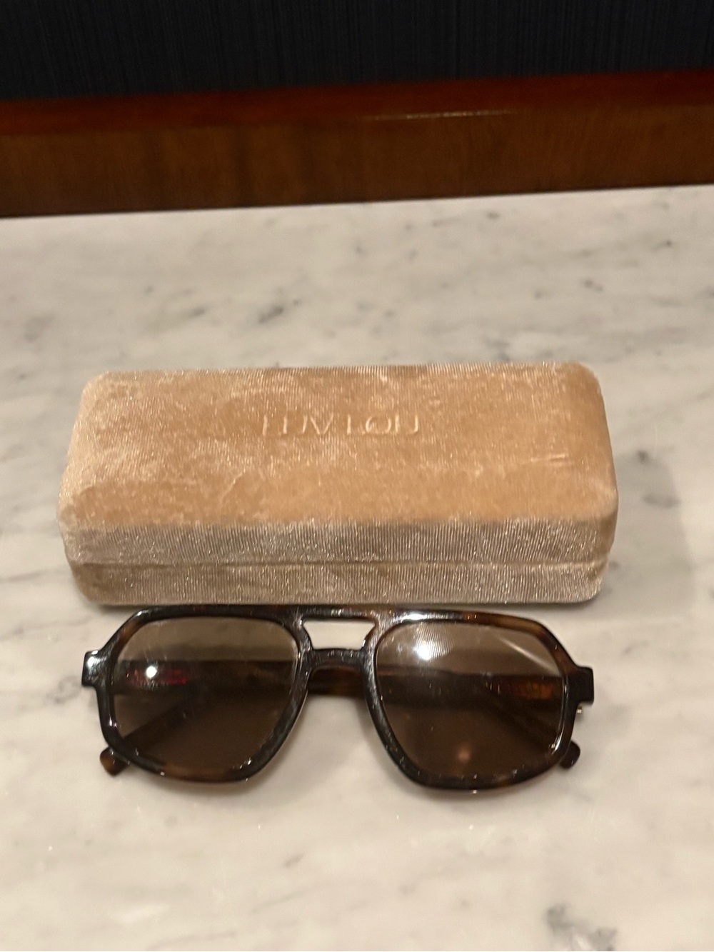 Luv Lou “The Banks” Aviator Sunglasses in Moss Tort